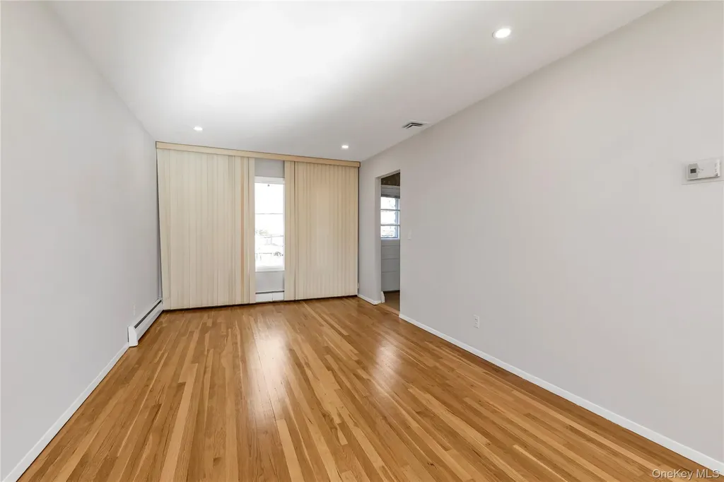 681 Flanders Drive North Woodmere NY 11581