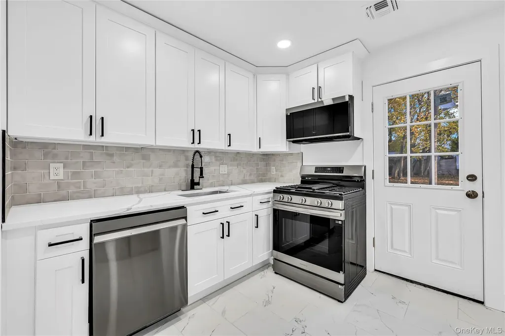 9 Lewis Street Riverhead NY 11901