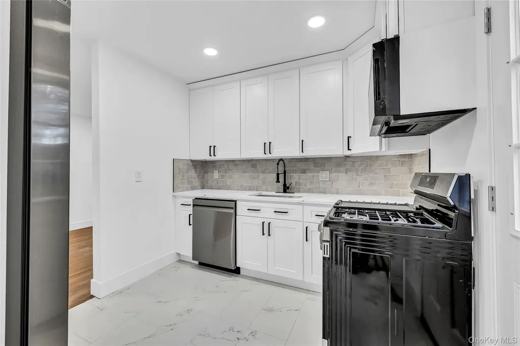 9 Lewis Street Riverhead NY 11901