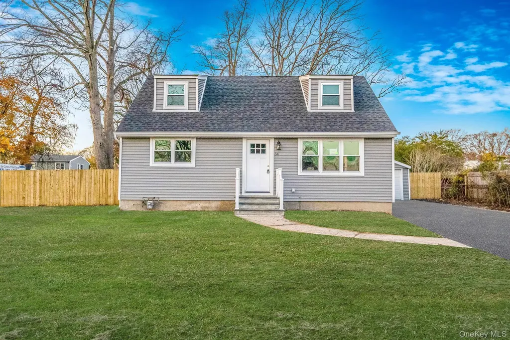 34 Hilliard Avenue Central Islip NY 11722
