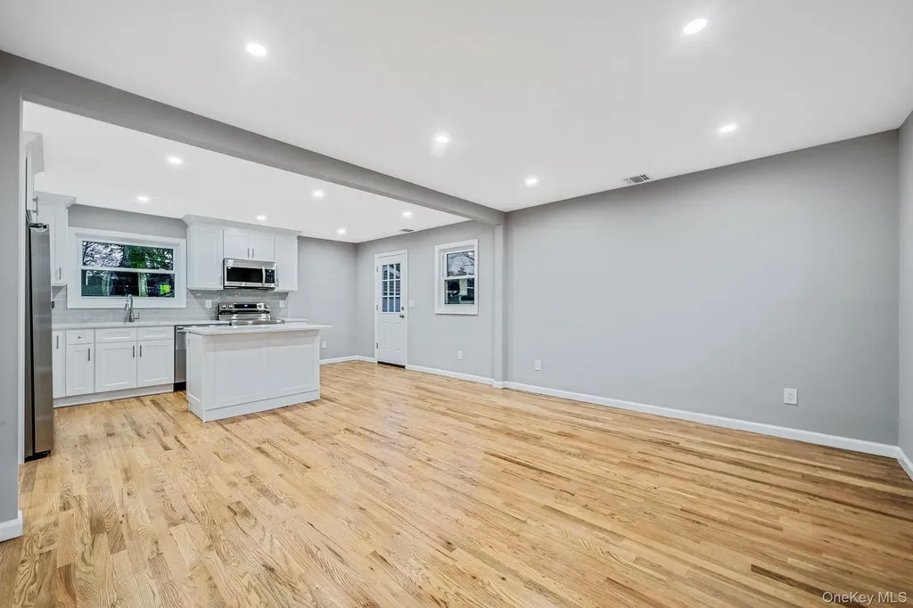 34 Hilliard Avenue Central Islip NY 11722