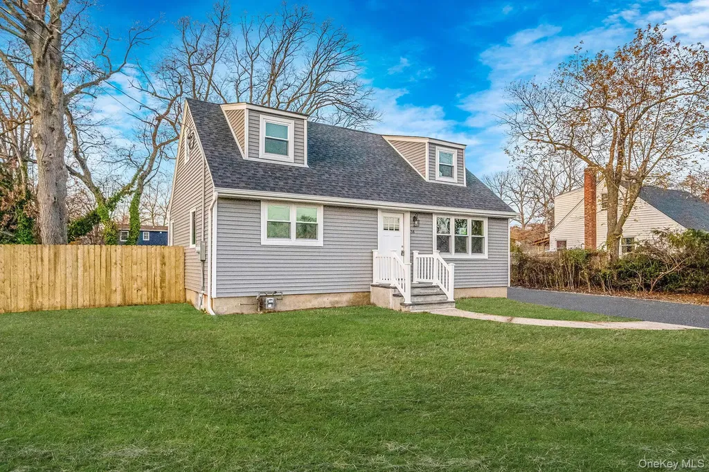 34 Hilliard Avenue Central Islip NY 11722