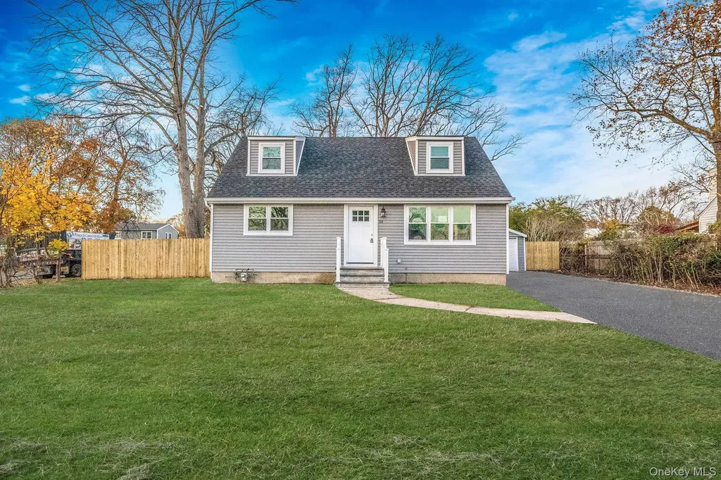 34 Hilliard Avenue Central Islip NY 11722