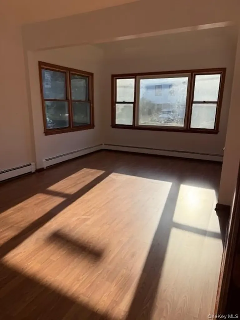 60 Cloverdale Avenue White Plains NY 10603