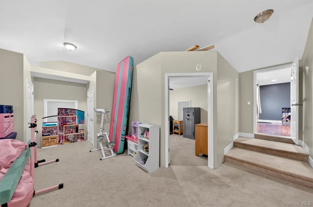 10 Meier Road Poughkeepsie NY 12603