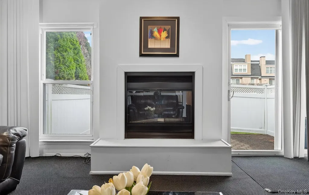 105 Glen Way Syosset NY 11791