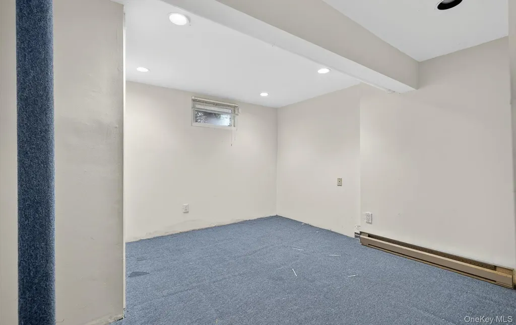 105 Glen Way Syosset NY 11791