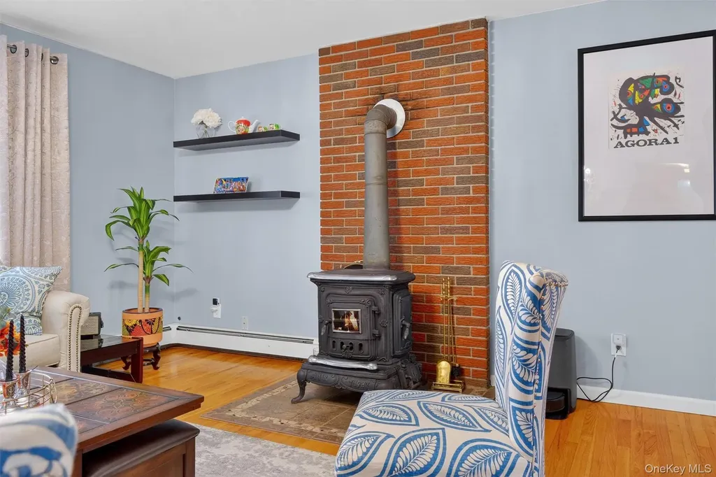 31 Reservoir Road Wallkill NY 12589
