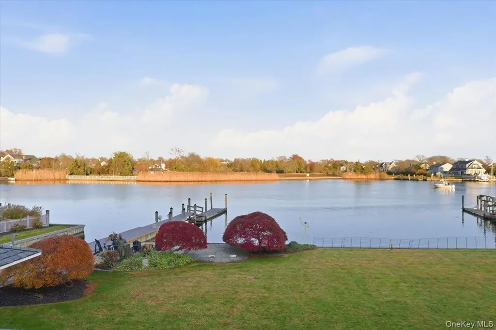 165 Peninsula Drive Babylon NY 11702