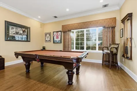 165 Peninsula Drive Babylon NY 11702