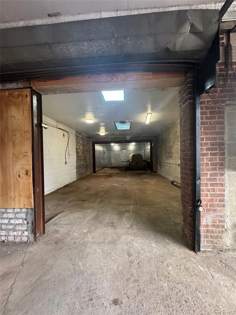 171-65 46th Avenue Flushing NY 11358