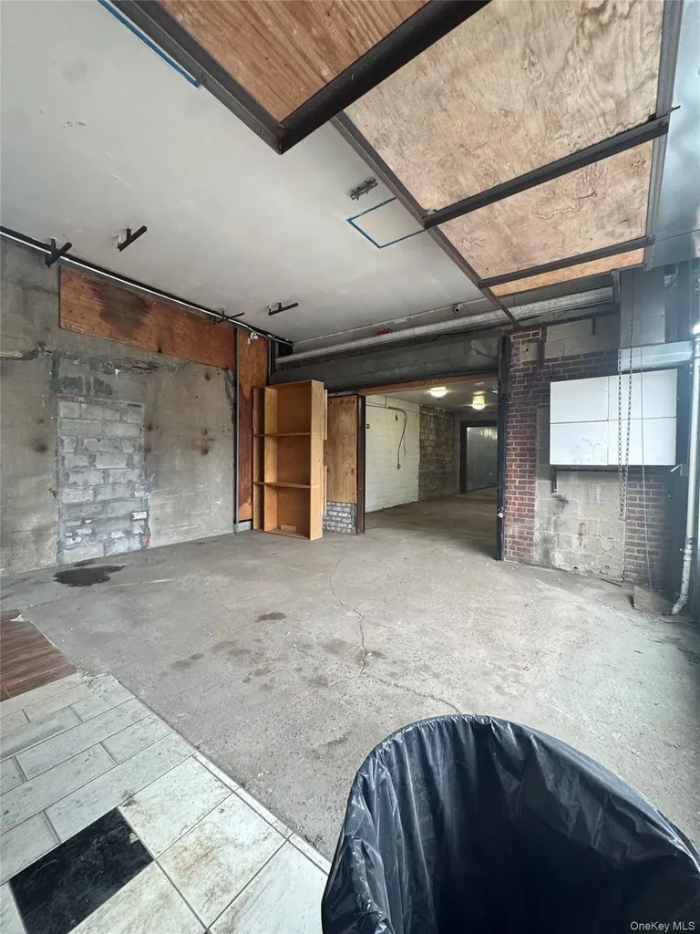 171-65 46th Avenue Flushing NY 11358