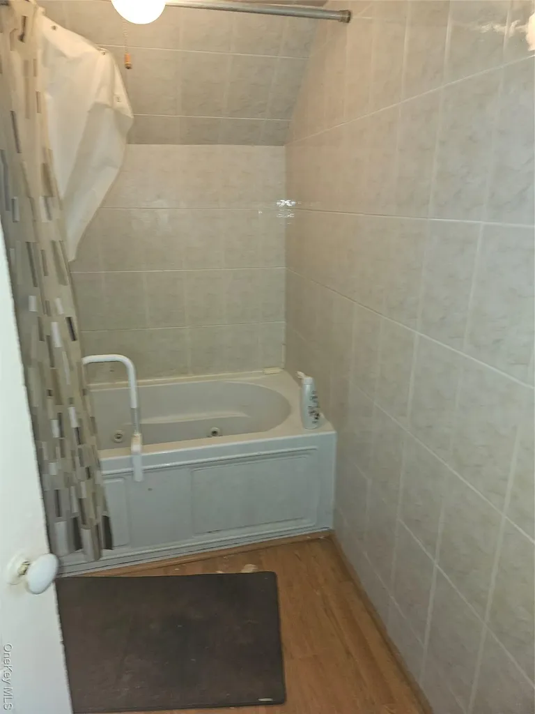 49 Arnold Avenue S West Babylon NY 11704