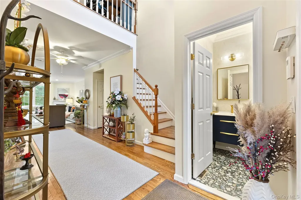 2 Spring Court Huntington NY 11743