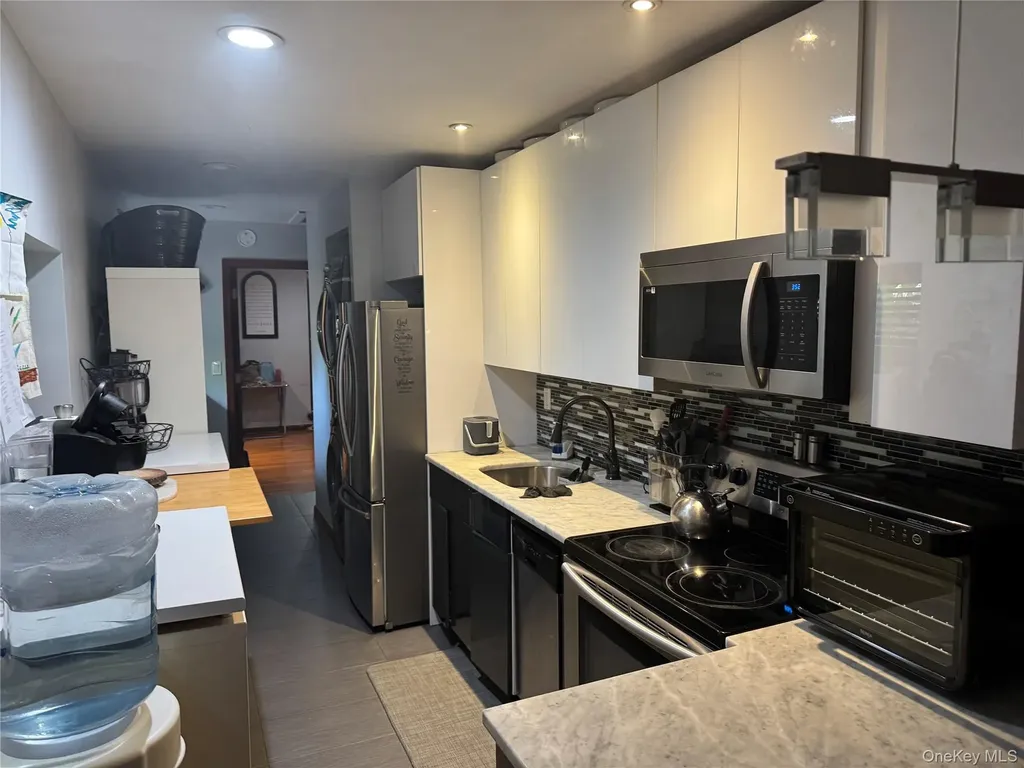 749 E 224th Street Bronx NY 10466