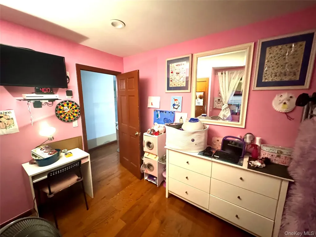 749 E 224th Street Bronx NY 10466