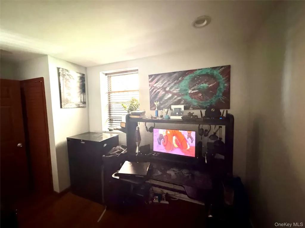 749 E 224th Street Bronx NY 10466