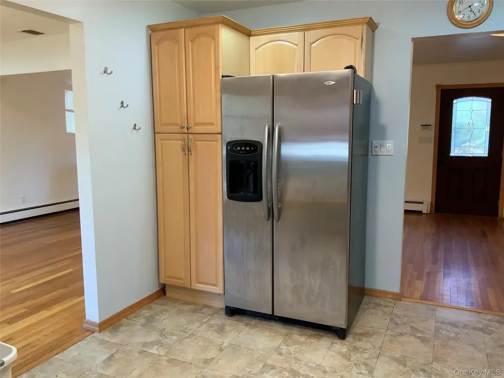 20 Gildare Drive East Northport NY 11731