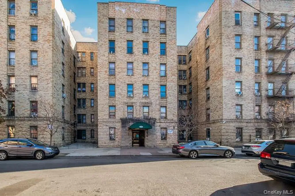 3230 Cruger Avenue Bronx NY 10467