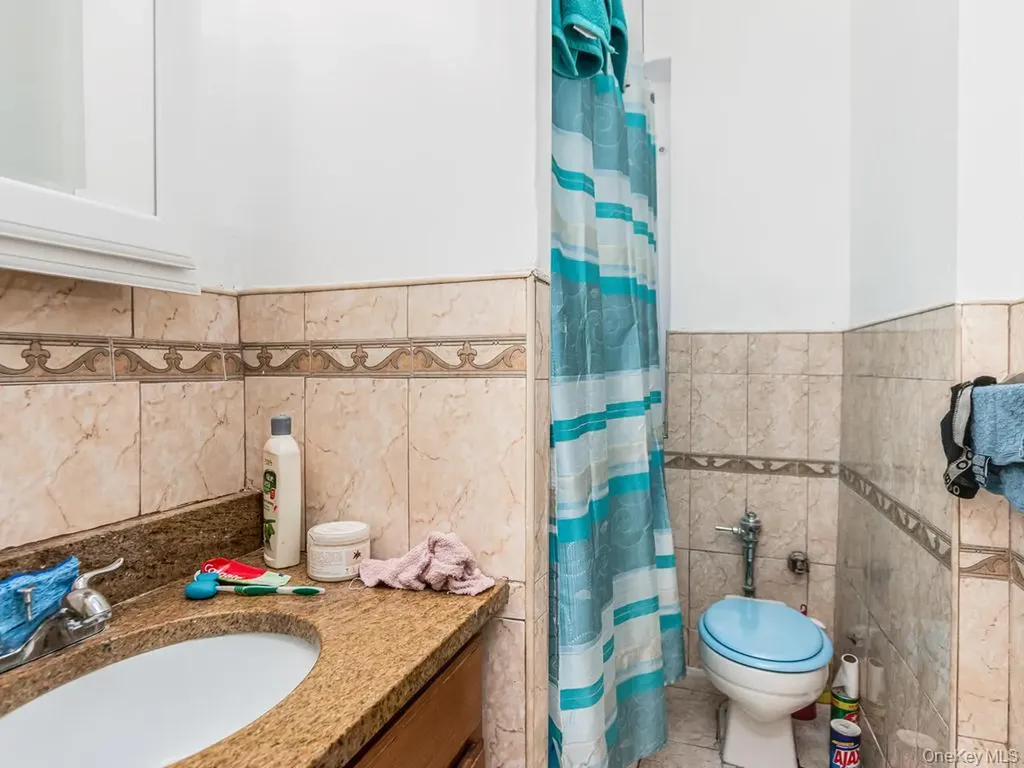 3230 Cruger Avenue Bronx NY 10467