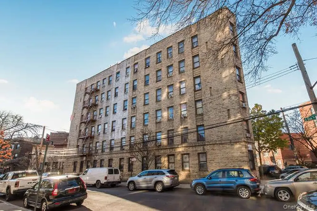 3230 Cruger Avenue Bronx NY 10467