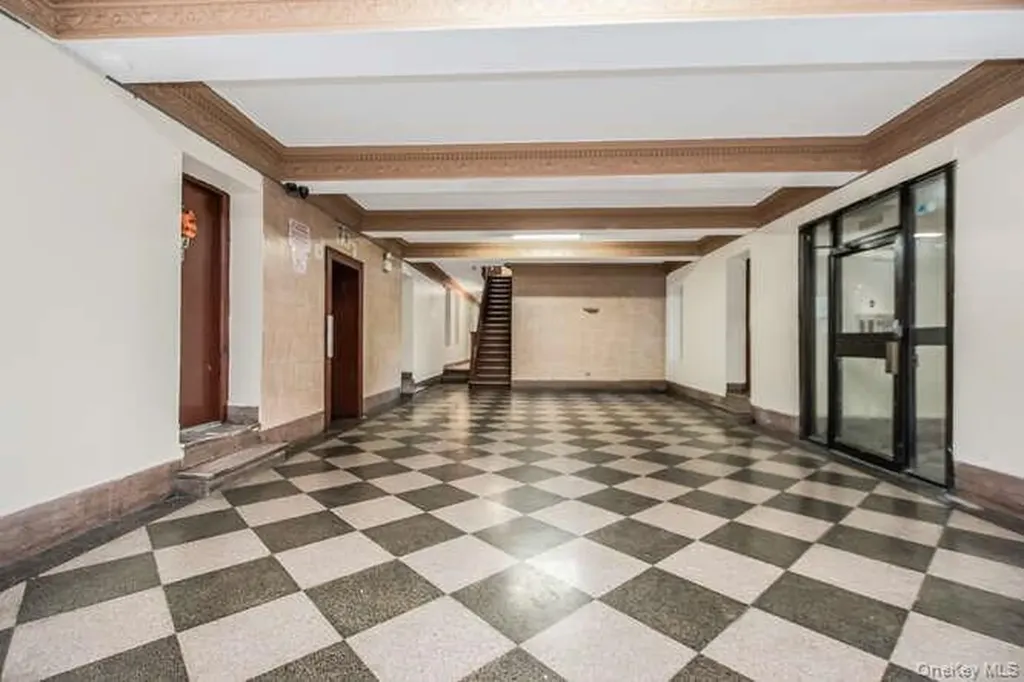 3230 Cruger Avenue Bronx NY 10467