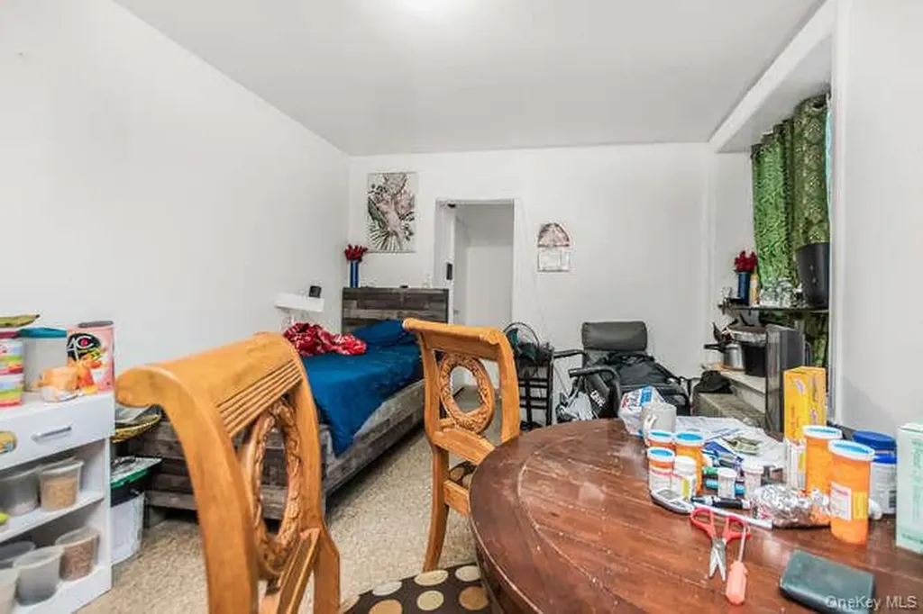 3230 Cruger Avenue Bronx NY 10467