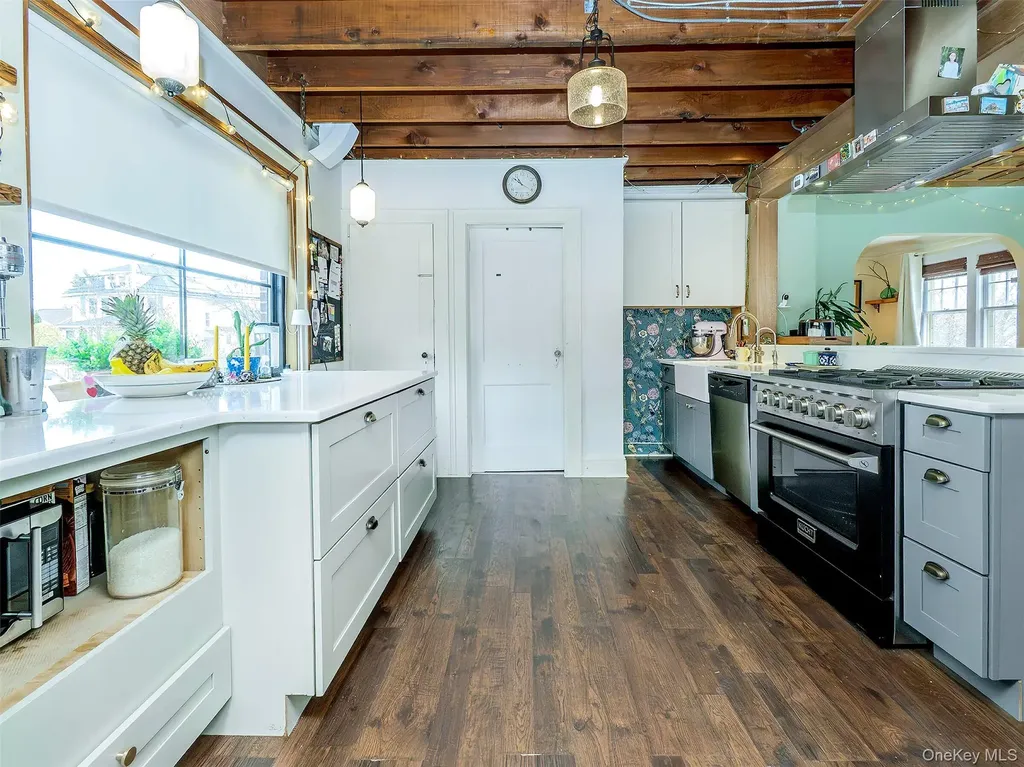 7 Cherry Street Glen Head NY 11545