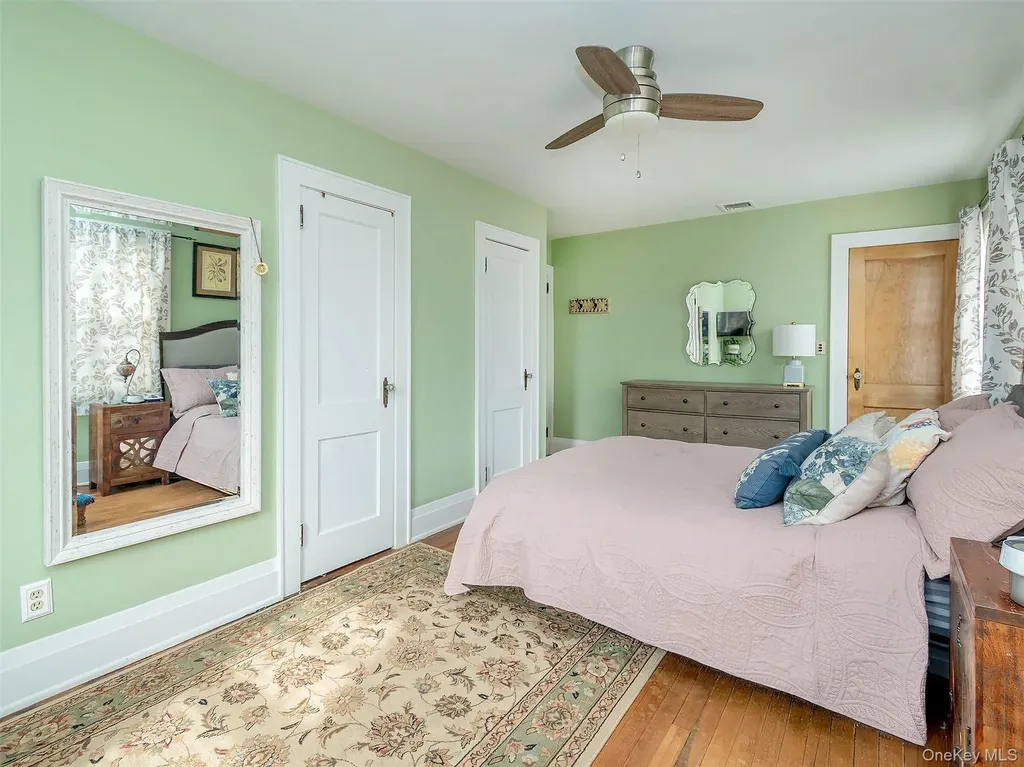 7 Cherry Street Glen Head NY 11545