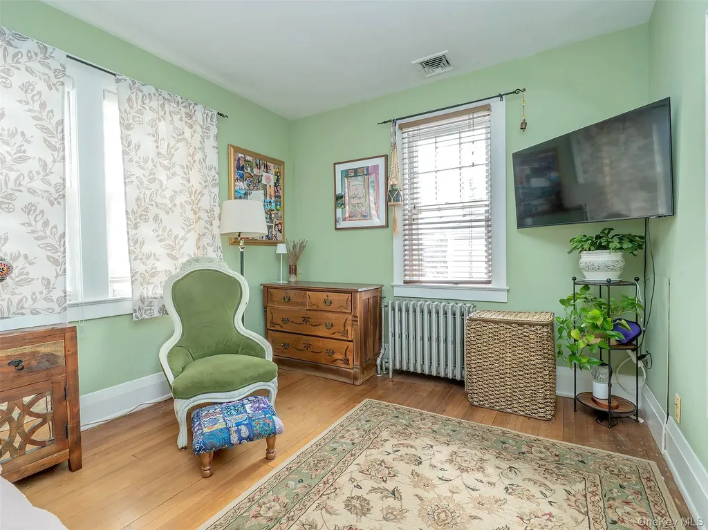 7 Cherry Street Glen Head NY 11545