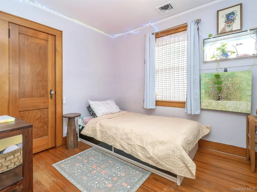 7 Cherry Street Glen Head NY 11545