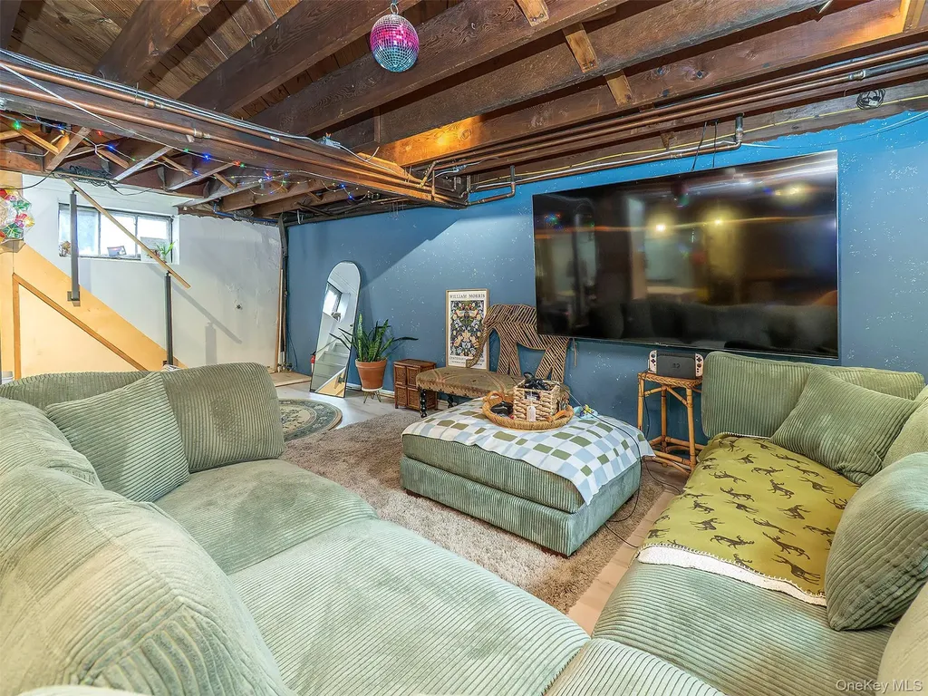 7 Cherry Street Glen Head NY 11545