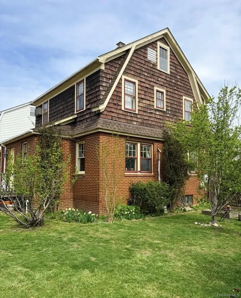 7 Cherry Street Glen Head NY 11545