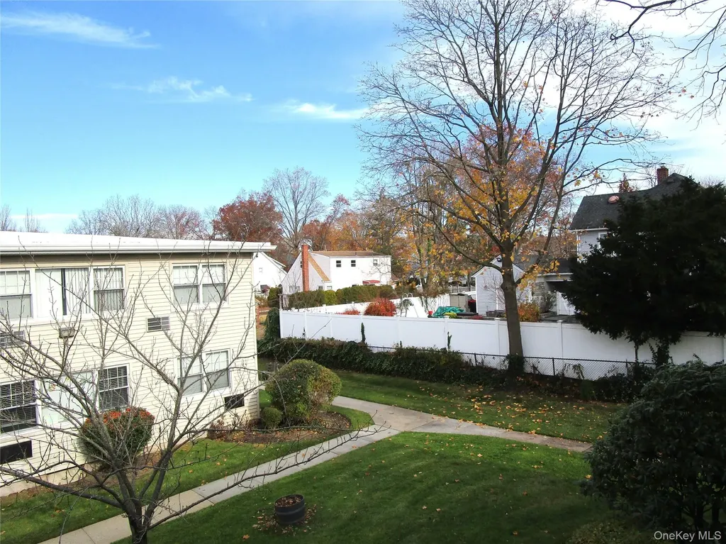 324 Post Avenue Westbury NY 11590