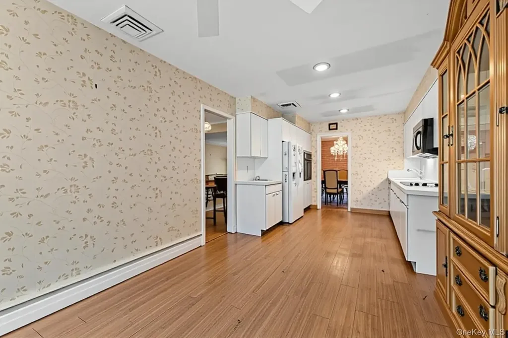 38 Hazelwood Drive Jericho NY 11753