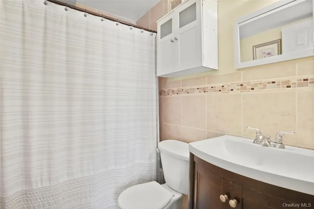 46 Chatham Terrace Yonkers NY 10710