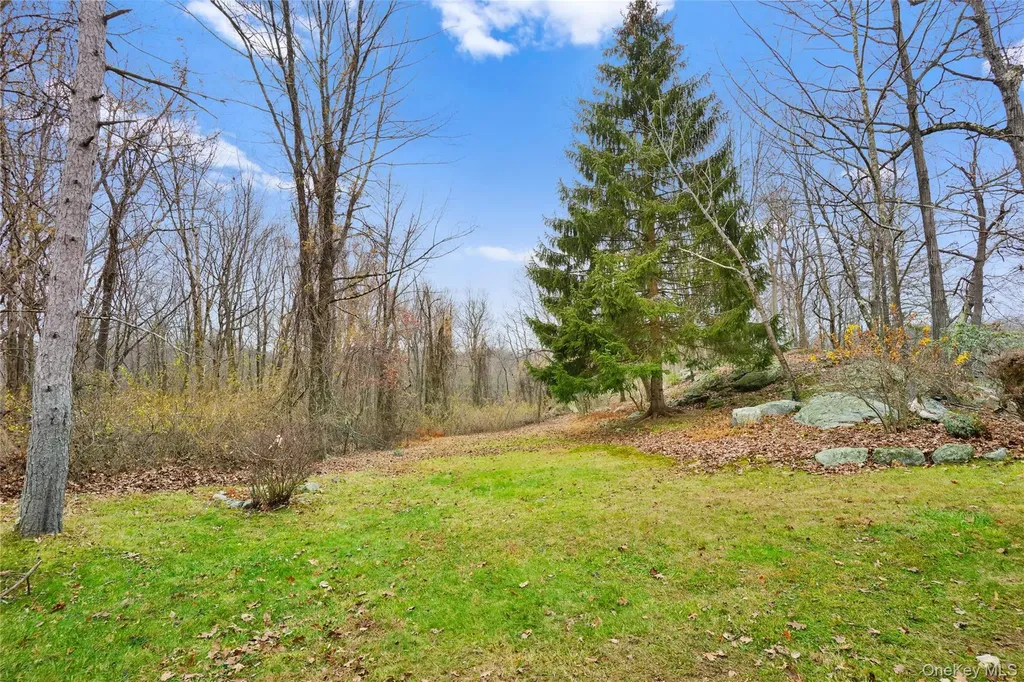 517 E Mountain Road N Cold Spring NY 10516