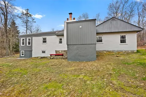 517 E Mountain Road N Cold Spring NY 10516