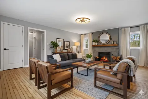 517 E Mountain Road N Cold Spring NY 10516