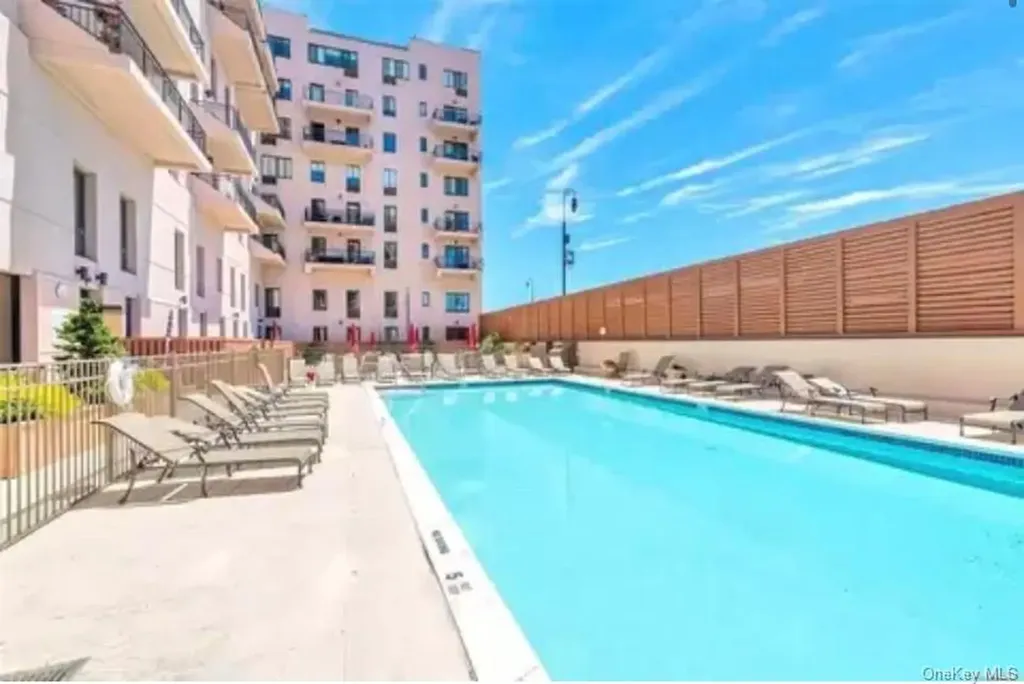 100 W Broadway Long Beach NY 11561