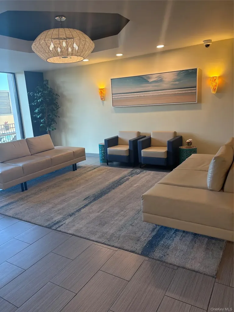 100 W Broadway Long Beach NY 11561