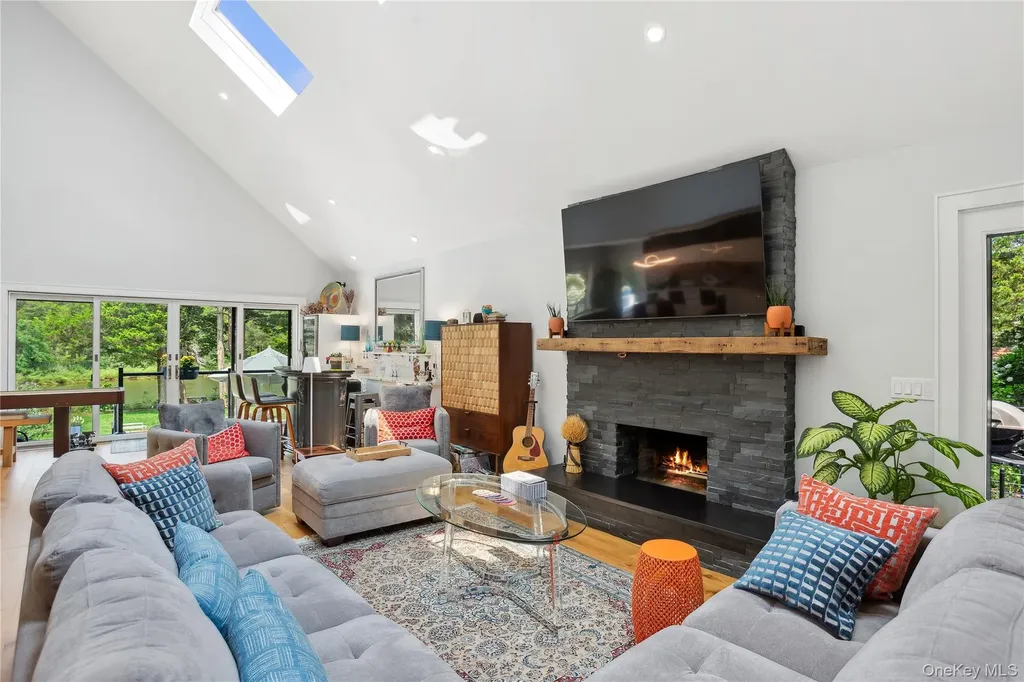 425 Cedar Point Drive E Southold NY 11971