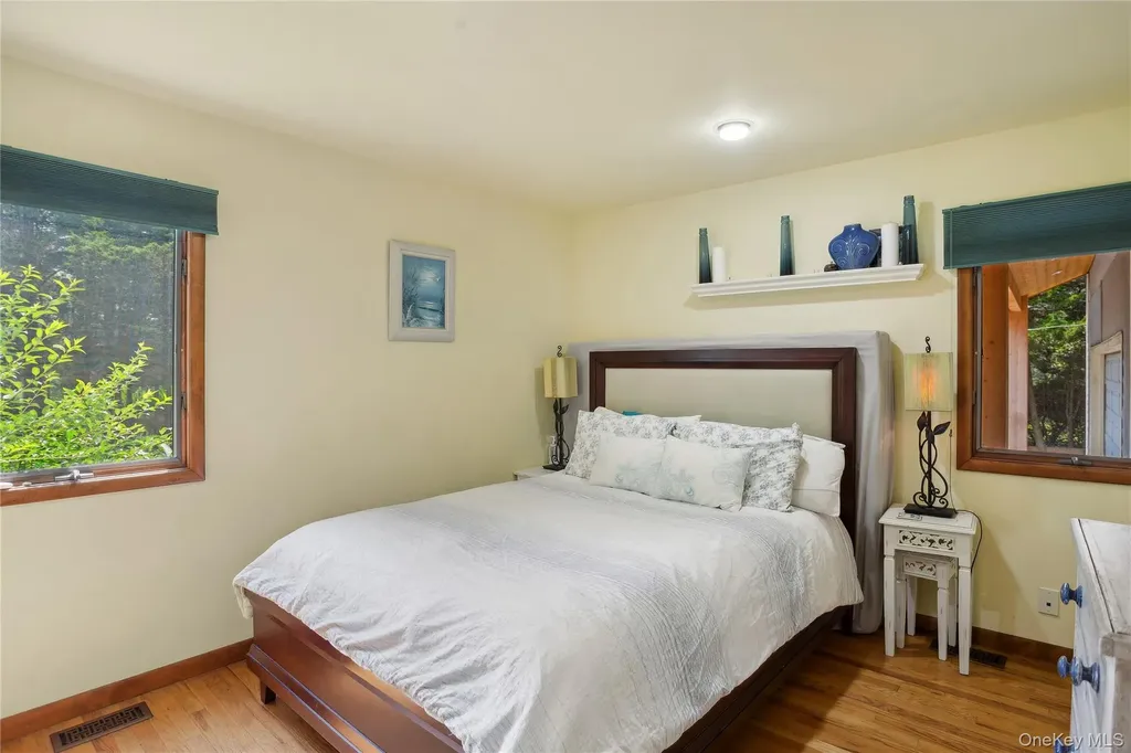 425 Cedar Point Drive E Southold NY 11971