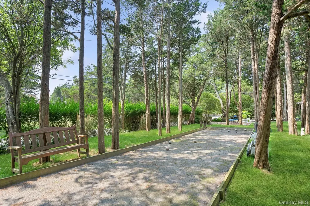 425 Cedar Point Drive E Southold NY 11971