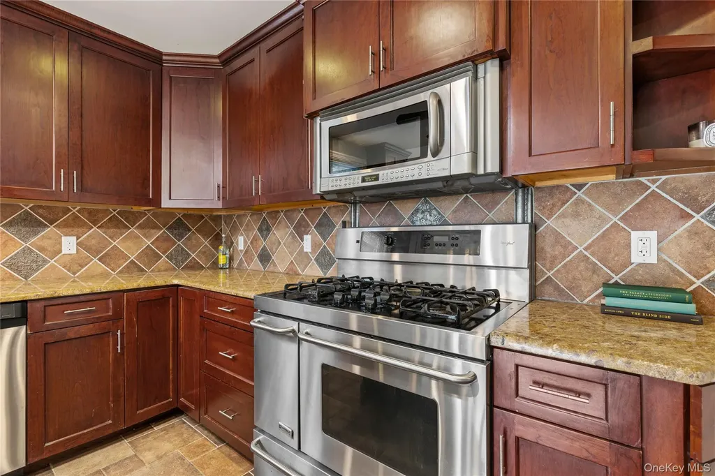 29 Avondale Road Harrison NY 10528