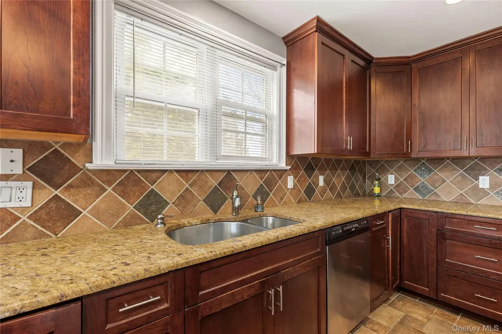 29 Avondale Road Harrison NY 10528