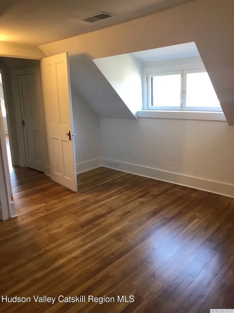 420 Warren Hudson NY 12534