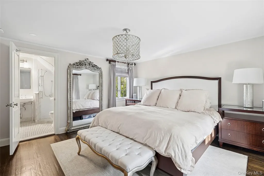 44 Old Ox Road Manhasset NY 11030