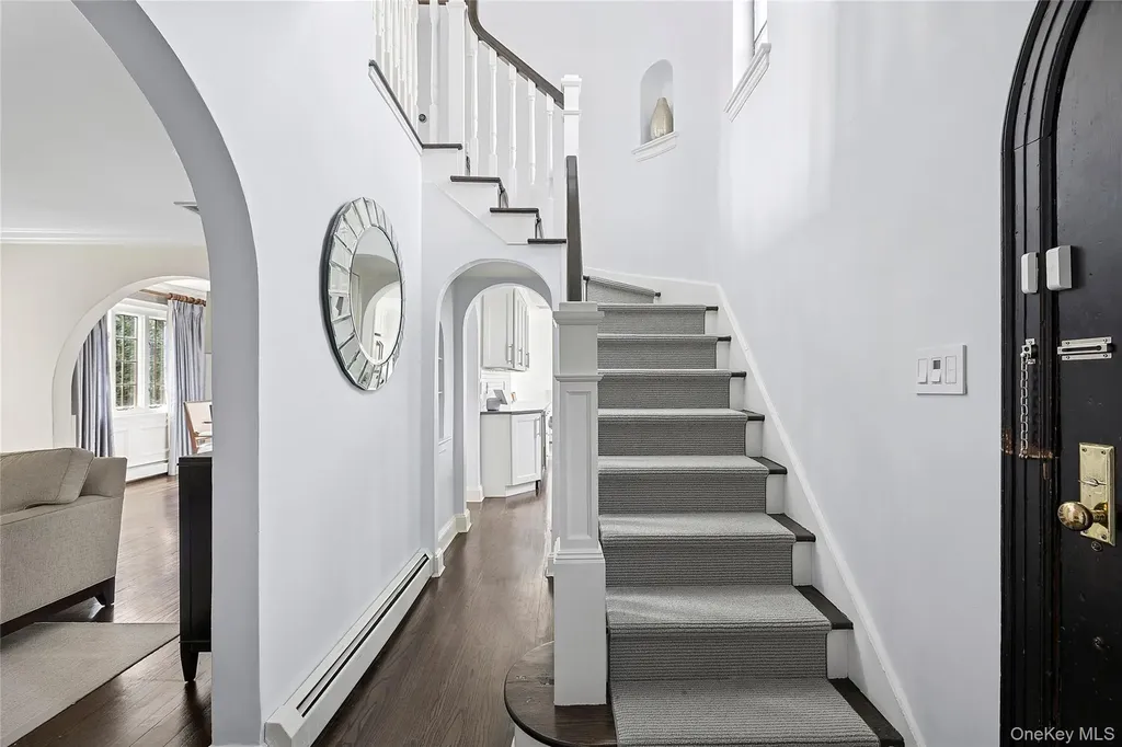 44 Old Ox Road Manhasset NY 11030
