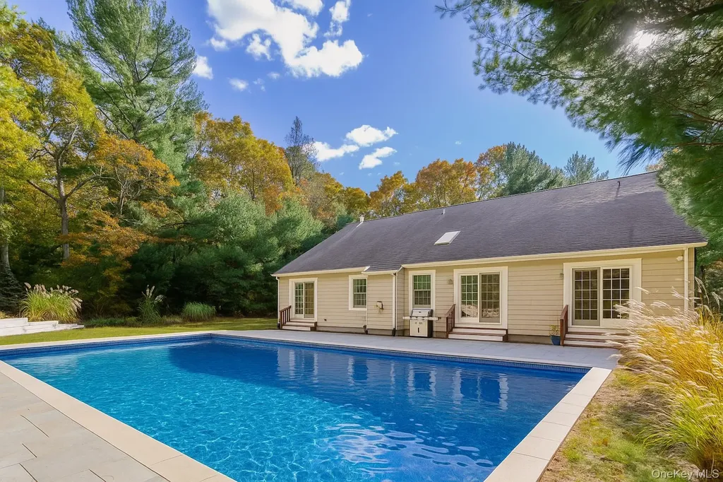 3 Sally's Path East Hampton NY 11937
